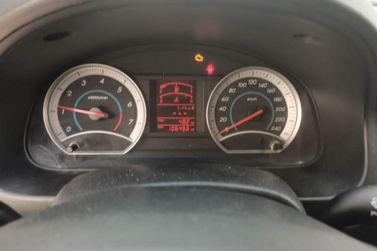 Used Bestune B50 2012 1.6L manual fashion version Instrument Cluster