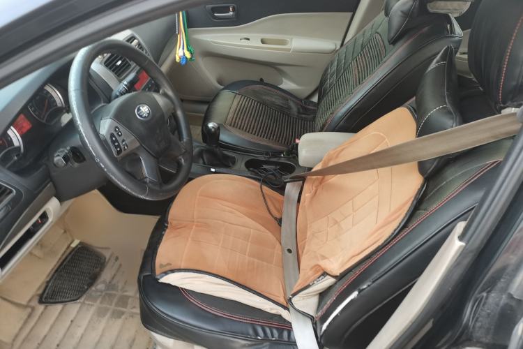 Used Bestune B50 2012 1.6L manual fashion version Left Front Seat
