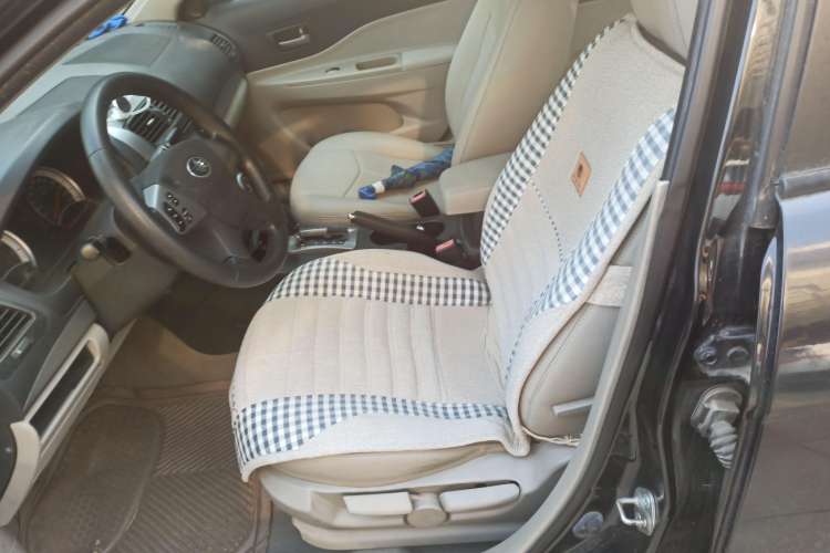 Used Bestune B50 2012 1.6L automatic fashion version Left Front Seat