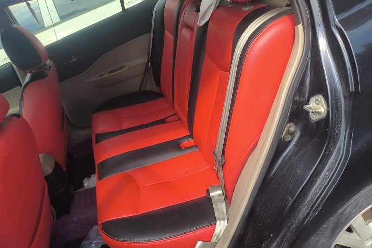 Used Bestune B50 2012 1.6L manual fashion version Left Rear Seat