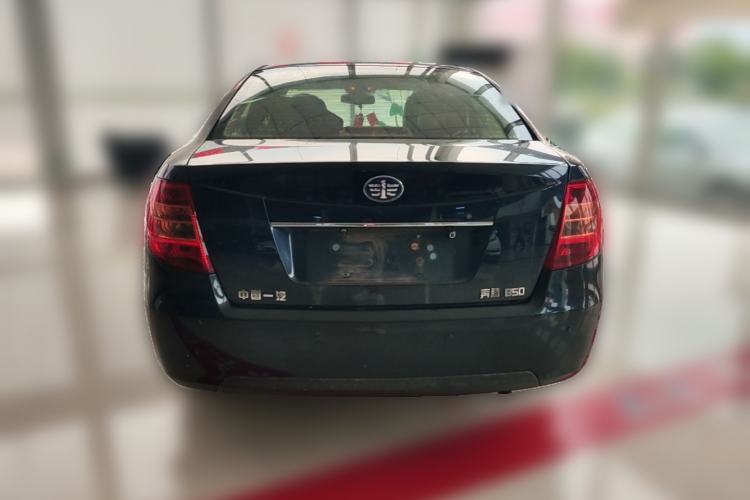 Used Bestune B50 2012 1.6L automatic with sunroof Rear