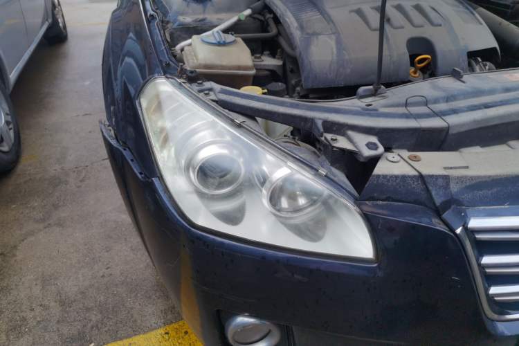 Used Bestune B50 2012 1.6L Manual Limited Edition Right Front Headlight