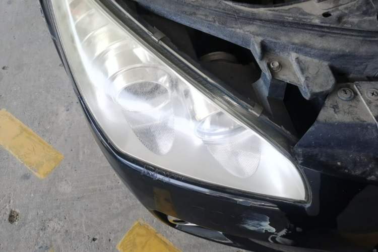 Used Bestune B50 2012 1.6L Manual Limited Edition Right Front Headlight