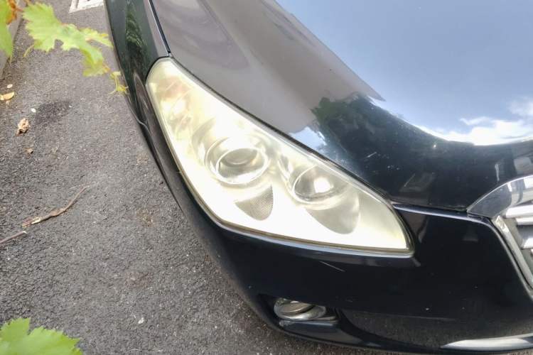 Used Bestune B50 2012 1.6L Manual Limited Edition Right Front Headlight