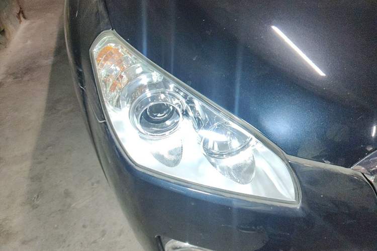 Used Bestune B50 2012 1.6L Manual Limited Edition Right Front Headlight