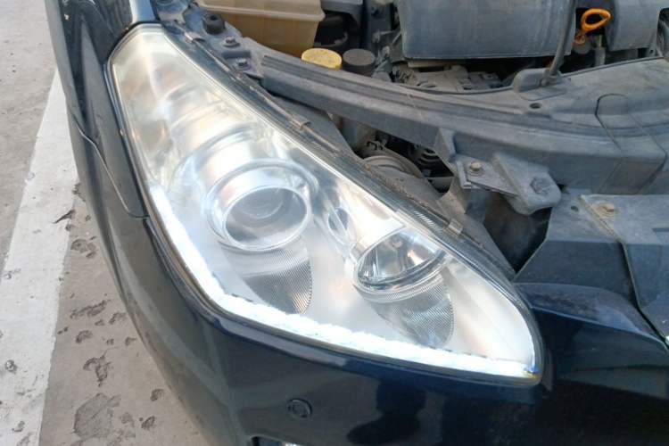 Used Bestune B50 2012 1.6L Manual Limited Edition Right Front Headlight