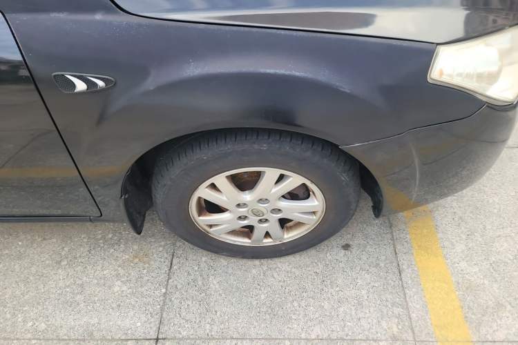 Used Bestune B50 2012 1.6L manual sunroof version Right Front Wheel Hub