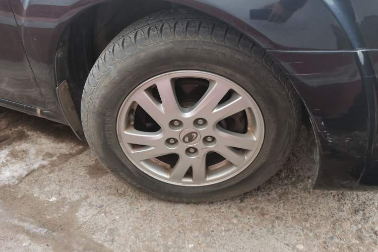 Used Bestune B50 2012 1.6L manual fashion version Right Front Wheel Hub