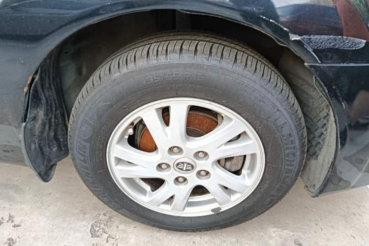 Used Bestune B50 2012 1.6L Manual Limited Edition Right Front Wheel Hub