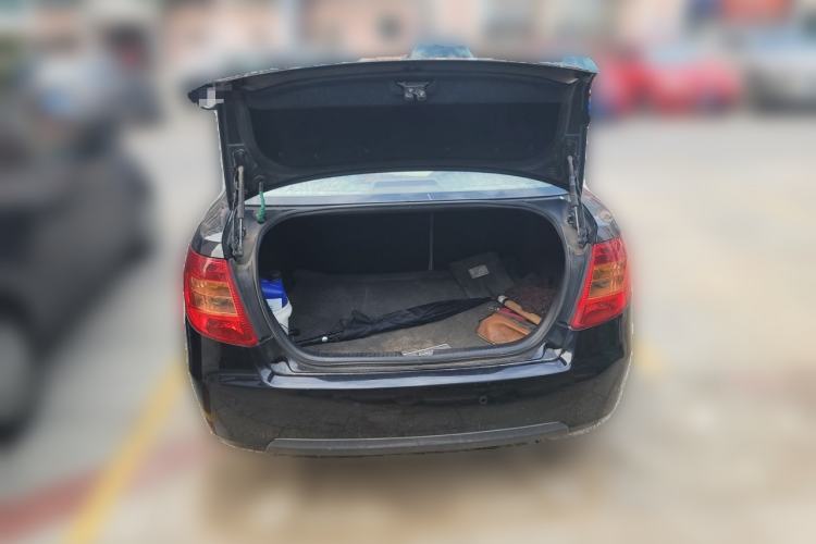 Used Bestune B50 2012 1.6L manual sunroof version Trunk