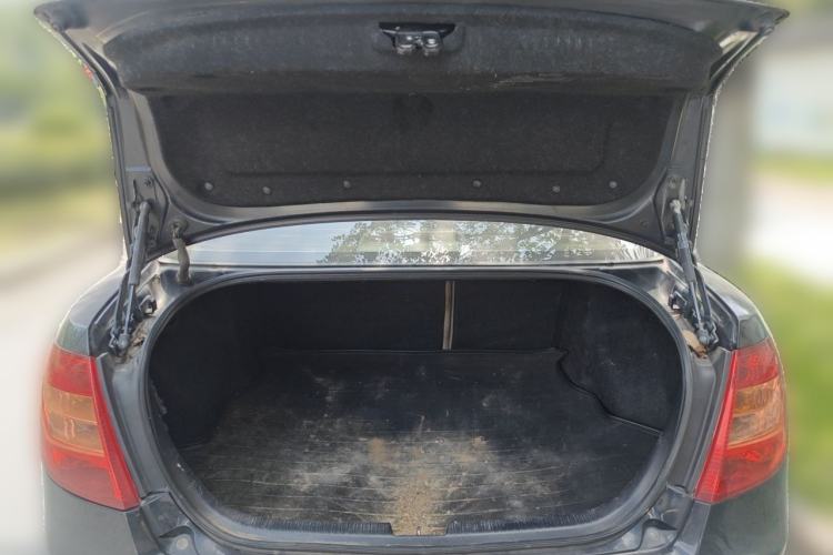 Used Bestune B50 2012 1.6L automatic fashion version Trunk