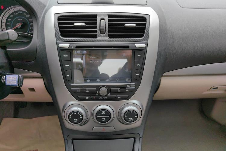 Used Bestune B50 2012 1.6L manual sunroof version Audio And AC Panel
