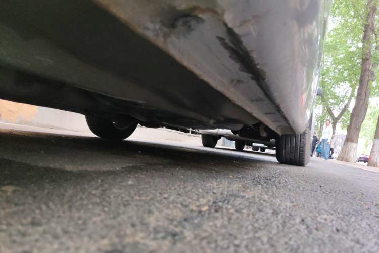 Used Bestune B50 2012 1.6L automatic with sunroof Chassis Front Left