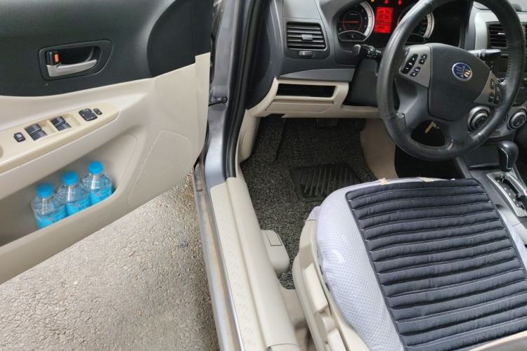 Used Bestune B50 2012 1.6L automatic with sunroof Driver Seat