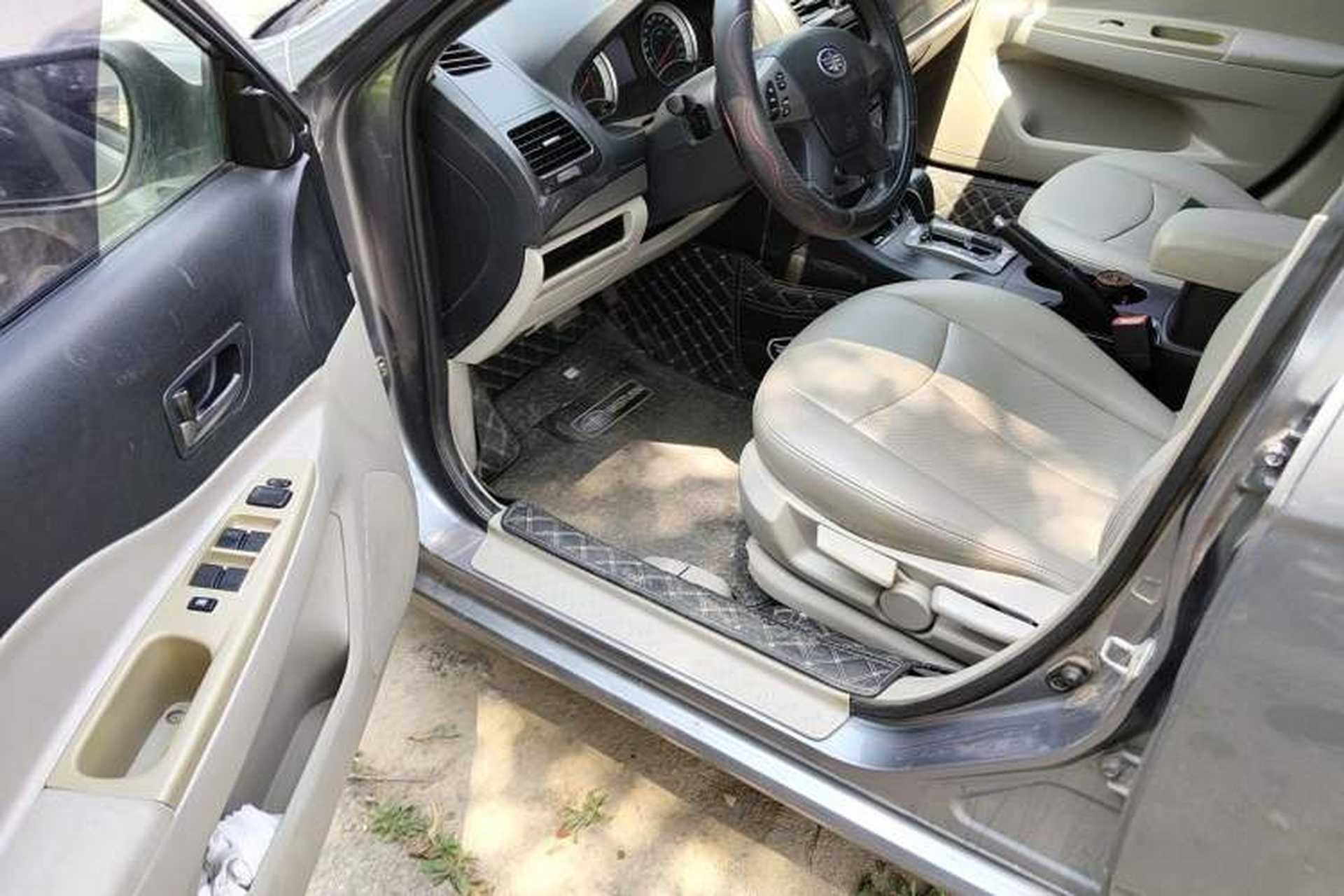 Used Bestune B50 2012 1.6L automatic fashion version Driver Seat