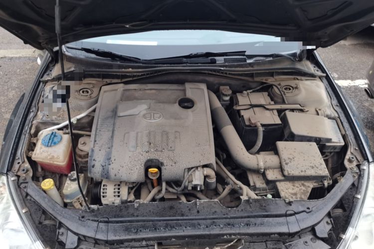 Used Bestune B50 2012 1.6L manual sunroof version Engine Bay