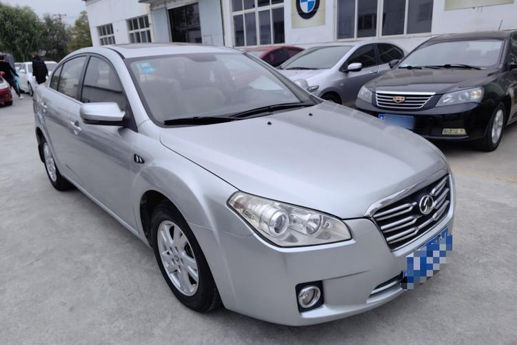 Used Bestune B50 2012 1.6L manual sunroof version Front Right 45 Deg