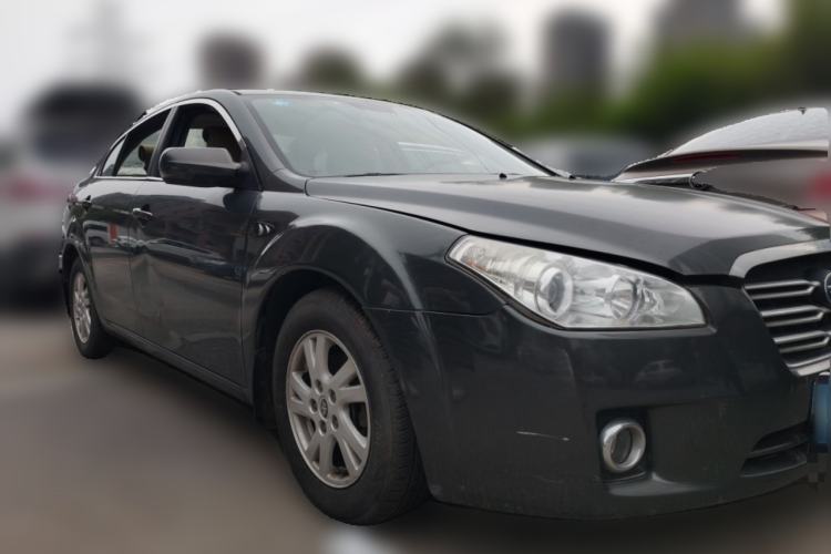 Used Bestune B50 2012 1.6L manual sunroof version Front Right 45 Deg