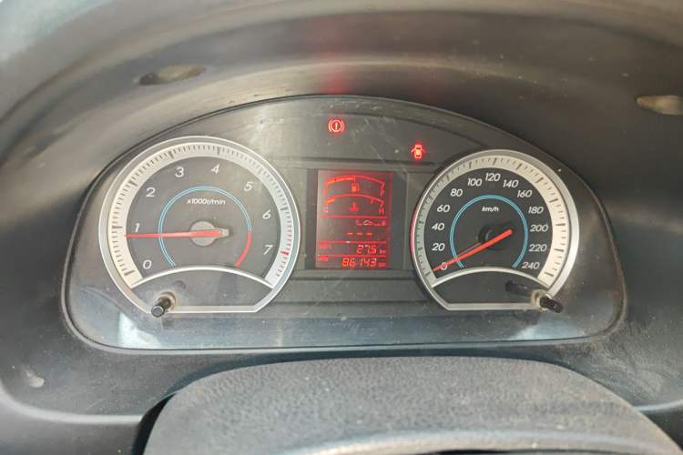 Used Bestune B50 2012 1.6L manual fashion version Instrument Cluster