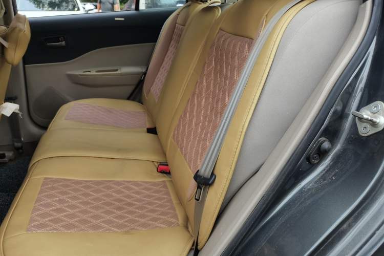 Used Bestune B50 2012 1.6L manual sunroof version Left Rear Seat