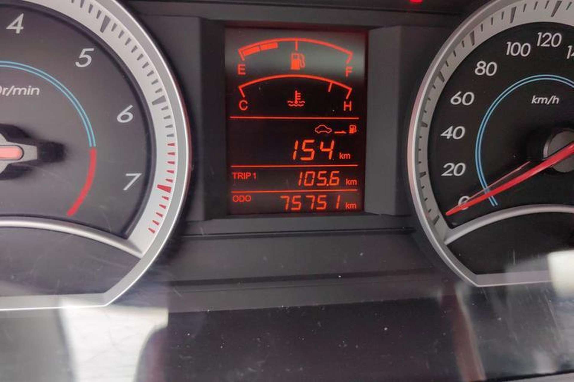Used Bestune B50 2012 1.6L manual sunroof version Odometer Close Up