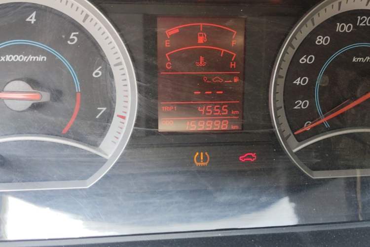 Used Bestune B50 2012 1.6L Manual Prestige Edition Odometer Close Up
