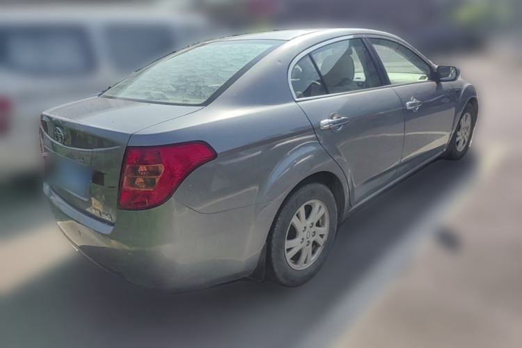 Used Bestune B50 2012 1.6L automatic with sunroof Rear Right 45 Deg