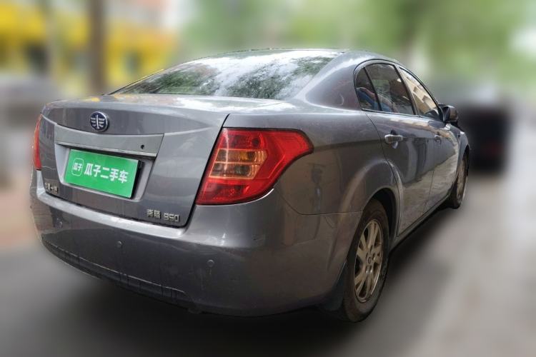 Used Bestune B50 2012 1.6L automatic with sunroof Rear Right 45 Deg