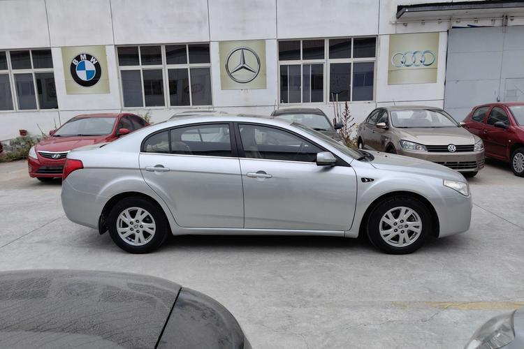Used Bestune B50 2012 1.6L manual sunroof version Right Side