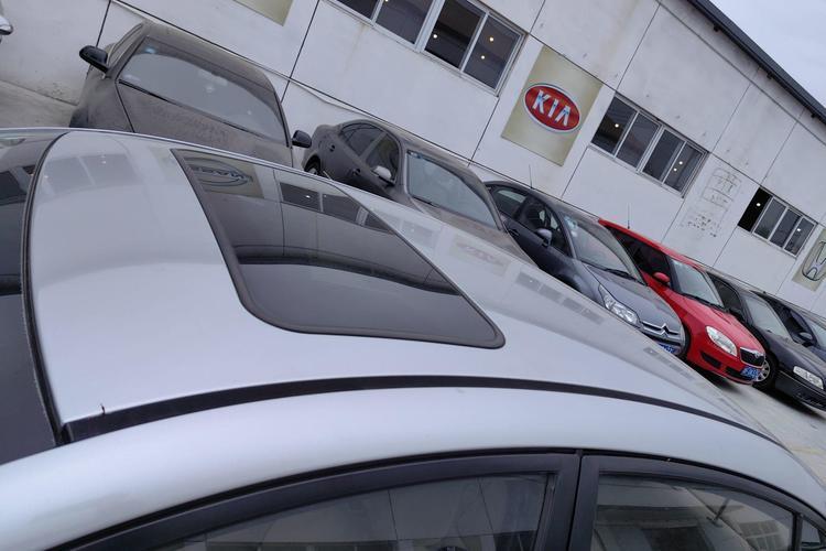 Used Bestune B50 2012 1.6L manual sunroof version Roof