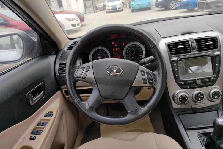 Used Bestune B50 2012 1.6L manual sunroof version Steering Wheel
