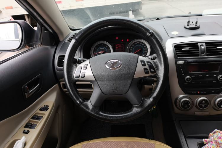 Used Bestune B50 2012 1.6L manual sunroof version Steering Wheel