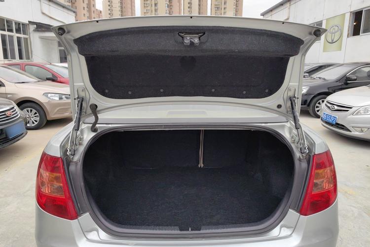 Used Bestune B50 2012 1.6L manual sunroof version Trunk