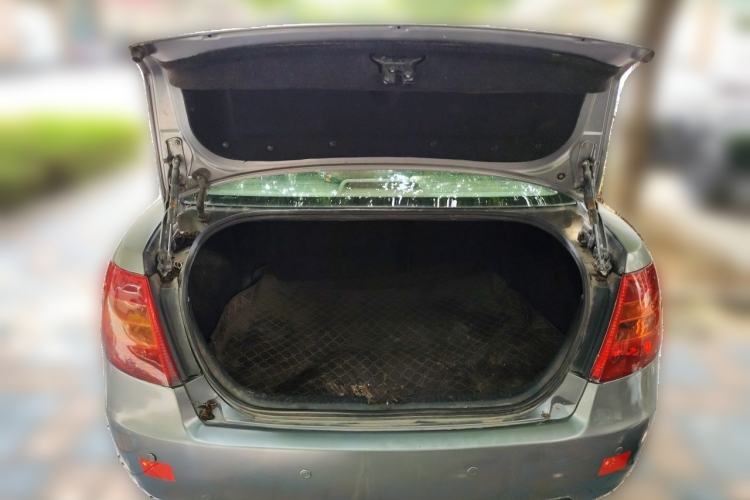 Used Bestune B50 2012 1.6L manual sunroof version Trunk