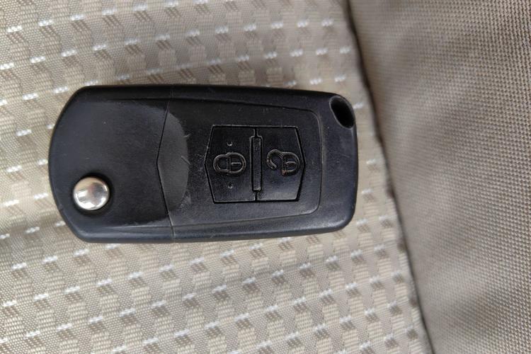 Used Bestune B50 2012 1.6L manual sunroof version Vehicle Key