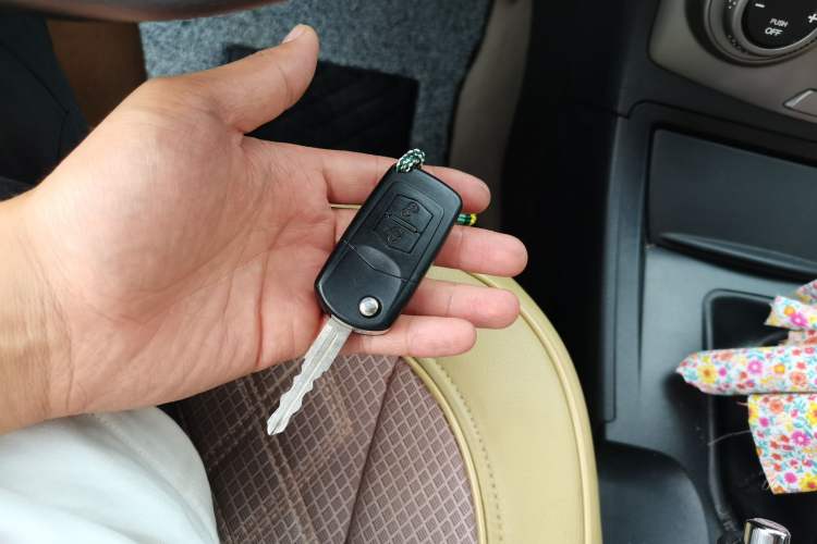 Used Bestune B50 2012 1.6L manual sunroof version Vehicle Key