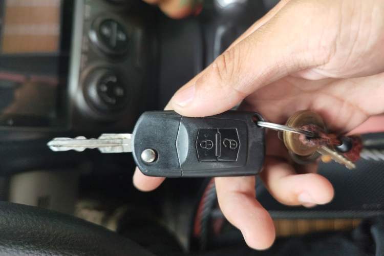 Used Bestune B50 2012 1.6L manual sunroof version Vehicle Key