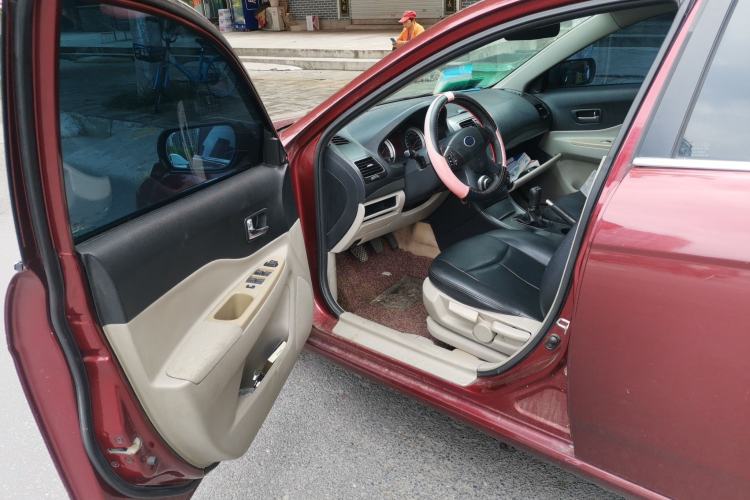 Used Bestune B50 2012 1.6L manual fashion version Driver Seat