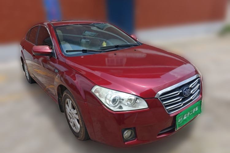 Used Bestune B50 2012 1.6L manual sunroof version Front Right 45 Deg
