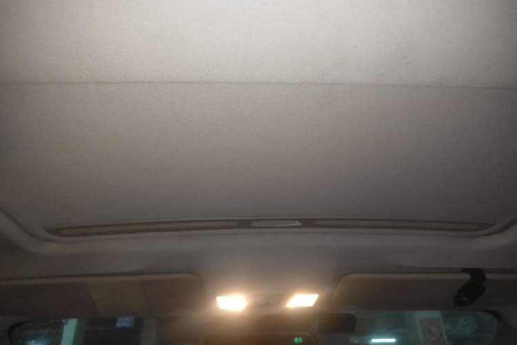 Used Bestune B50 2012 1.6L manual sunroof version Headliner