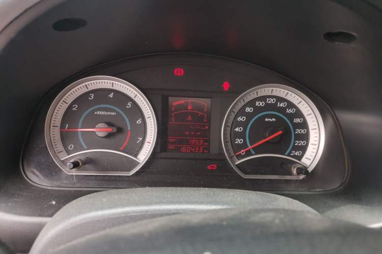 Used Bestune B50 2012 1.6L manual fashion version Instrument Cluster