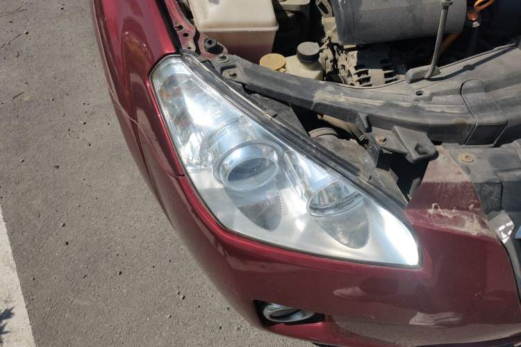 Used Bestune B50 2012 1.6L Automatic Prestige Edition Right Front Headlight