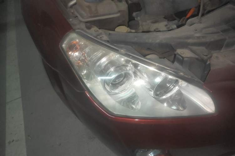 Used Bestune B50 2012 1.6L manual sunroof version Right Front Headlight