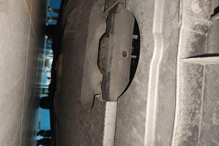 Used Bestune B50 2012 1.6L manual fashion version Chassis Front