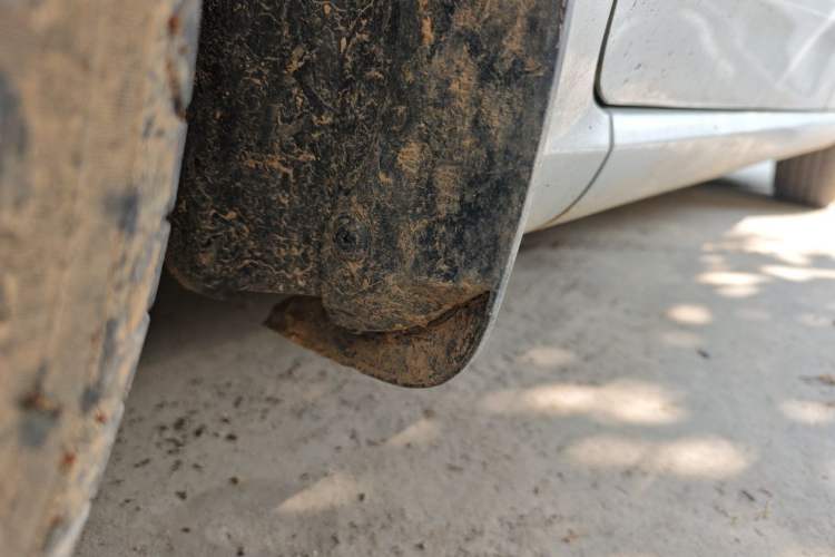 Used Bestune B50 2012 1.6L manual fashion version Chassis Front Left