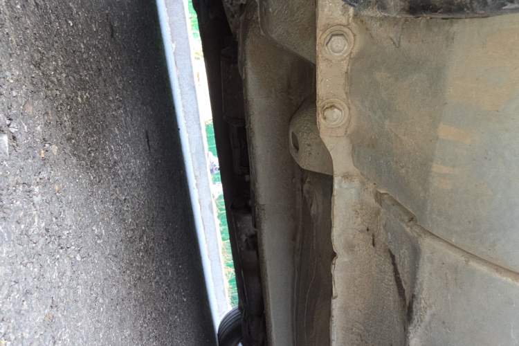 Used Bestune B50 2012 1.6L manual fashion version Chassis Front Left