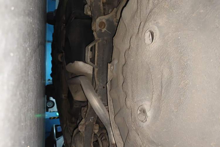 Used Bestune B50 2012 1.6L manual fashion version Chassis Rear