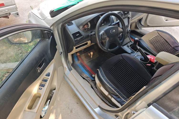 Used Bestune B50 2012 1.6L manual fashion version Driver Seat