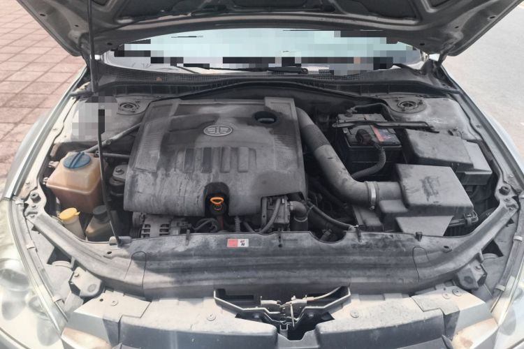 Used Bestune B50 2012 1.6L manual fashion version Engine Bay