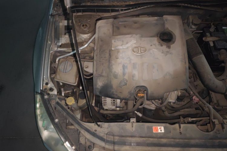 Used Bestune B50 2012 1.6L manual fashion version Engine Bay Right